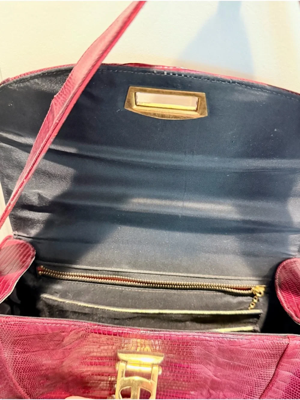 Vintage Red lizard leather Shoulder Bag - Women's Handbag - Picture 3 of 4